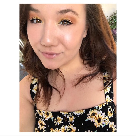 Meet your Posher, Amanda - Picture 1 of 1